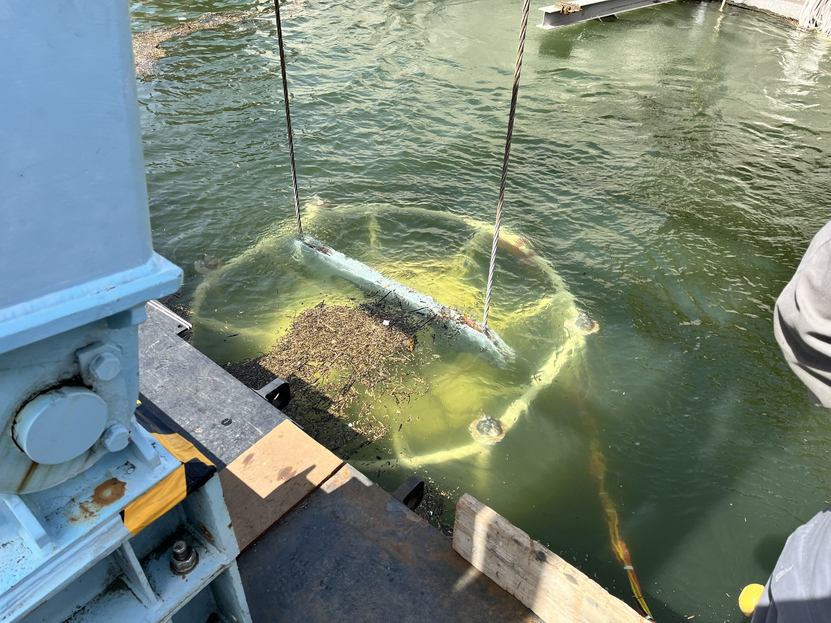 水中溶断・溶接・コア抜き