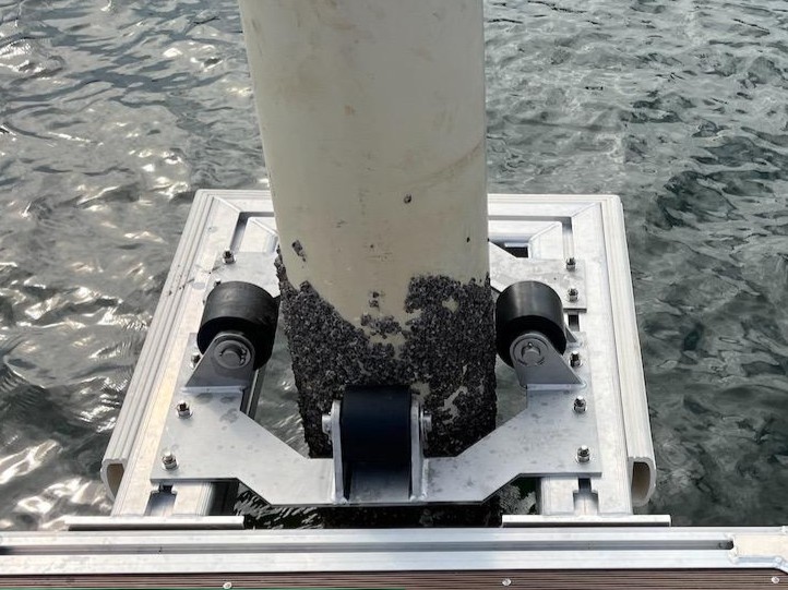 外杭式ガイドローラー